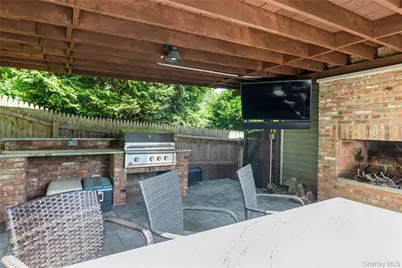 77 Abbott Drive, Huntington, NY 11743 - Photo 23