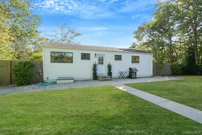 138 W Tiana Road, Hampton Bays, NY 11946 - Photo 15