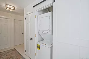 138 W Tiana Rd, Hampton Bays, NY 11946 - Photo 15