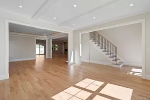 51 Netz Pl, Albertson, NY 11507 - Photo 27