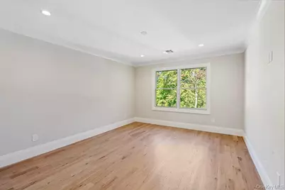 51 Netz Place, Albertson, NY 11507 - Photo 19