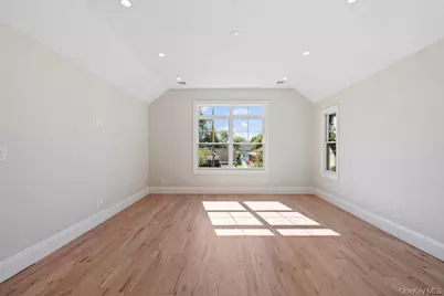 51 Netz Place, Albertson, NY 11507 - Photo 31