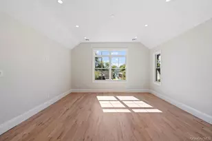 51 Netz Pl, Albertson, NY 11507 - Photo 31