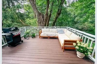 49 Commodore Road, Chappaqua, NY 10514 - Photo 25