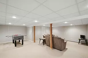 94 Mobrey Ln, Smithtown, NY 11787 - Photo 31