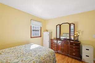 94 Mobrey Ln, Smithtown, NY 11787 - Photo 27