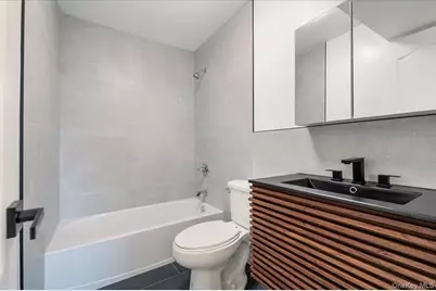 166 Beach 4th Street, Far Rockaway, NY 11691 - Photo 25