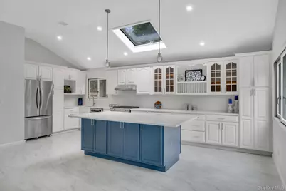 11 Wildwood Road, Ridge, NY 11961 - Photo 5