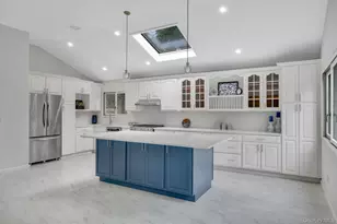 11 Wildwood Rd, Ridge, NY 11961 - Photo 5