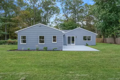 11 Wildwood Road, Ridge, NY 11961 - Photo 3