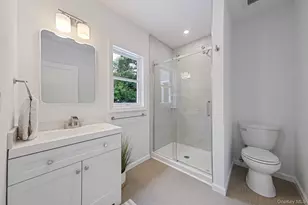 11 Wildwood Rd, Ridge, NY 11961 - Photo 15