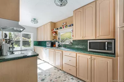 553 Hosner Mountain Road, Stormville, NY 12582 - Photo 17