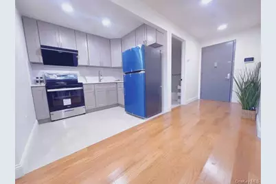 141-15 Cherry Avenue #5D, Flushing, NY 11355 - Photo 3