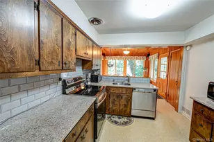 562 Old Bridge Rd, Northport, NY 11768 - Photo 9