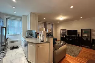 199-11 19th Ave, Whitestone, NY 11357 - Photo 7