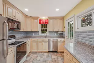 430 14th St, West Babylon, NY 11704 - Photo 23