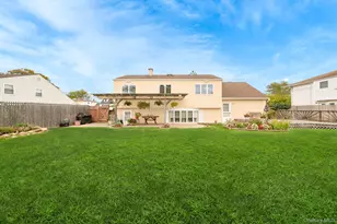 349 Lido Pkwy, Lindenhurst, NY 11757 - Photo 23