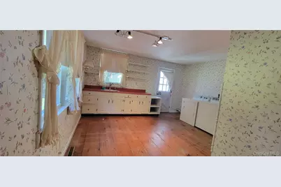 22 Washington Avenue, Highland, NY 12528 - Photo 23