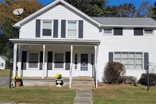 22 Washington Ave, Highland, NY 12528 - Photo 3