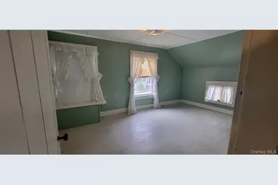 22 Washington Avenue, Highland, NY 12528 - Photo 33