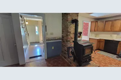 22 Washington Avenue, Highland, NY 12528 - Photo 27