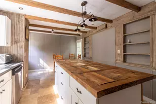 19450 Main Rd, Mattituck, NY 11952 - Photo 5