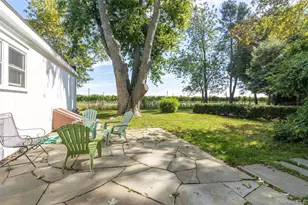 19450 Main Rd, Mattituck, NY 11952 - Photo 15