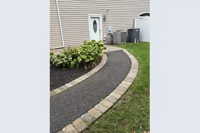 38 Chelsea Drive, Mount Sinai, NY 11766 - Photo 3