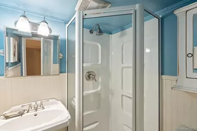 63 Ridge Drive, Plainview, NY 11803 - Photo 31