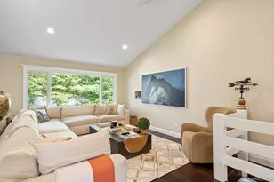 63 Ridge Dr, Plainview, NY 11803 - Photo 15