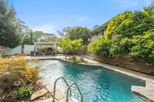 63 Ridge Dr, Plainview, NY 11803 - Photo 37