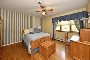 191 Cherry Ln, Airmont, NY 10952 - Photo 25