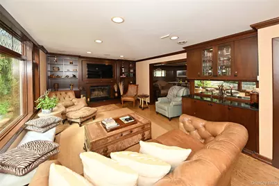 191 Cherry Lane, Airmont, NY 10952 - Photo 13