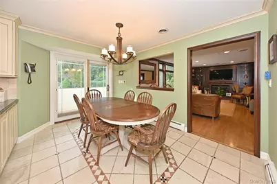 191 Cherry Lane, Airmont, NY 10952 - Photo 19