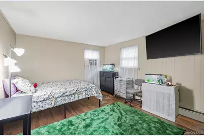 23 Holiday Park Drive, Centereach, NY 11720 - Photo 15