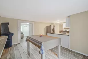 23 Holiday Park Dr, Centereach, NY 11720 - Photo 9