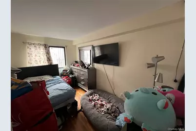 143-27 Roosevelt Avenue, Flushing, NY 11354 - Photo 17