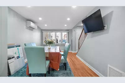 14962 Powells Cove Boulevard, Whitestone, NY 11357 - Photo 11