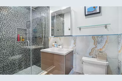 14962 Powells Cove Boulevard, Whitestone, NY 11357 - Photo 19