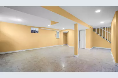 14962 Powells Cove Boulevard, Whitestone, NY 11357 - Photo 33