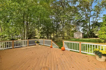 5875 Peconic Bay Boulevard, Laurel, NY 11948 - Photo 9