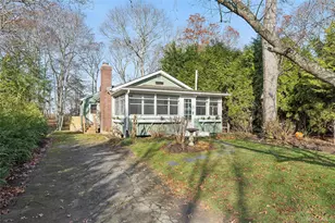 5875 Peconic Bay Blvd, Laurel, NY 11948 - Photo 11