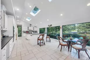 30 Fox Hollow Ridings Rd, Northport, NY 11768 - Photo 11