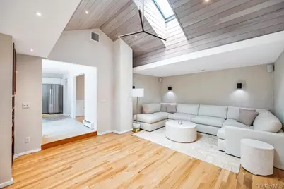 8 Lovell Road, Hampton Bays, NY 11946 - Photo 7