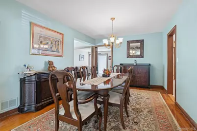 14 Bell Court, Bellmore, NY 11710 - Photo 7