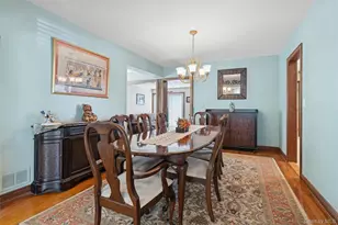 14 Bell Ct, Bellmore, NY 11710 - Photo 7