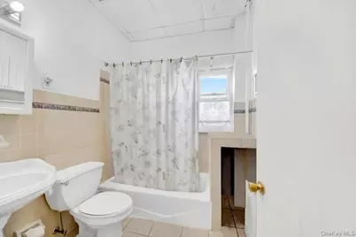 131 Beech Street, Yonkers, NY 10701 - Photo 17