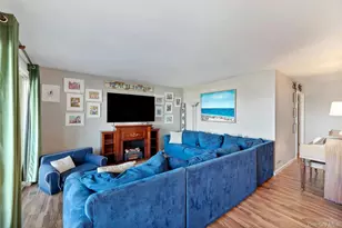 3105 Bluffs Dr S, Calverton, NY 11933 - Photo 5