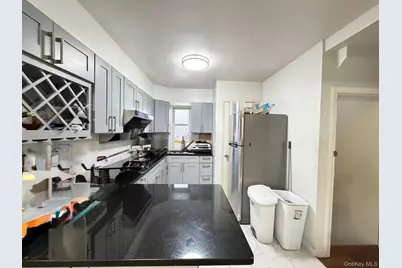 58-23 192nd Street, Fresh Meadows, NY 11365 - Photo 5