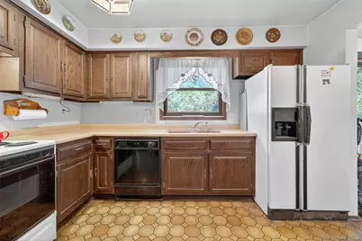 20 County Route 48, Thompson Ridge, NY 10985 - Photo 15